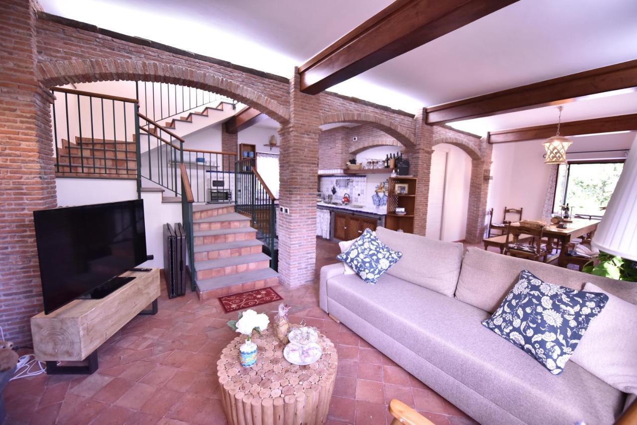 Villa Caterina, Alle Pendici Del Vulcano Etna Viagrande Exterior foto